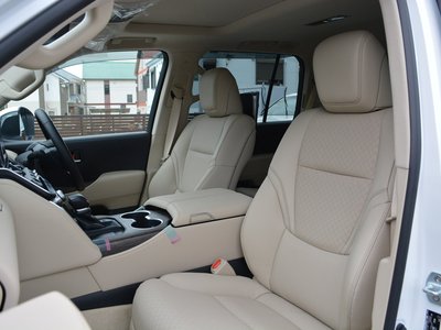 2024 Toyota LAND CRUISER 300 photo 44