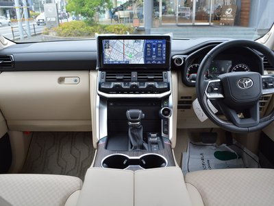 2024 Toyota LAND CRUISER 300 photo 43