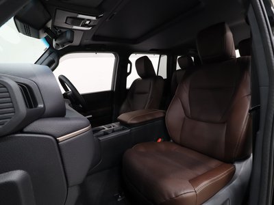 صورة 18 لـ 2025 Toyota LAND CRUISER 250