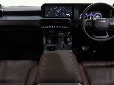 صورة 39 لـ 2025 Toyota LAND CRUISER 250