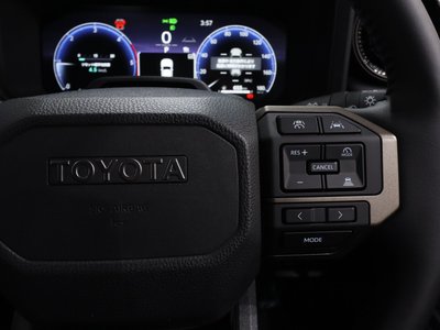 صورة 7 لـ 2025 Toyota LAND CRUISER 250