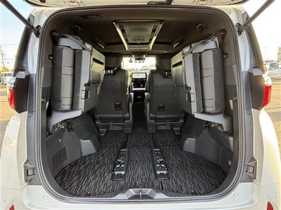 صورة مصغرة 32 لـ 2023 Toyota ALPHARD