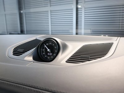 2023 Porsche CAYENNE thumbnail 40