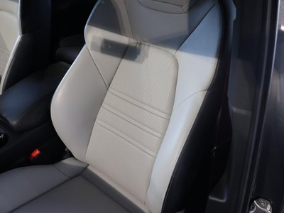 2023 Porsche CAYENNE thumbnail 30