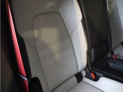 2023 Porsche CAYENNE thumbnail 19