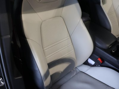 2023 Porsche CAYENNE thumbnail 25