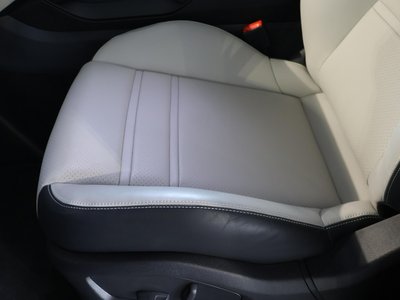 2023 Porsche CAYENNE thumbnail 29