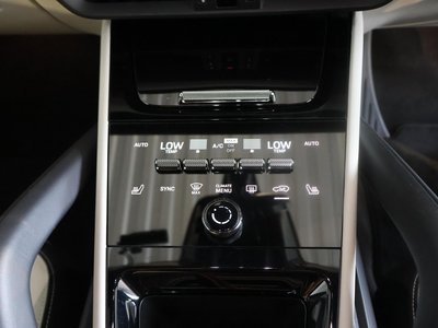 2023 Porsche CAYENNE thumbnail 37