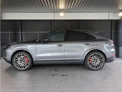 2023 Porsche CAYENNE photo 4