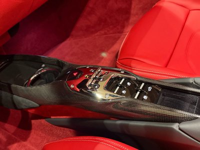 2025 Ferrari 296 GTS — миниатюра 23