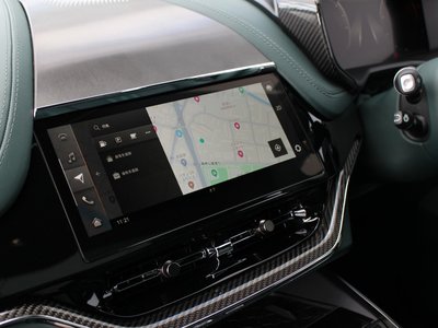 2025 Aston Martin DBX 缩略图 28