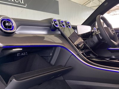 2025 Mercedes-BENZ GLC photo 13