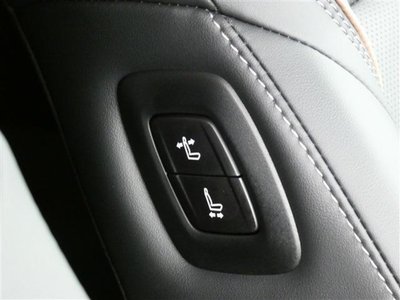 2025 Toyota CROWN SPORT 照片 28