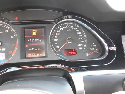 2009 AUDI RS6 AVANT 照片 22