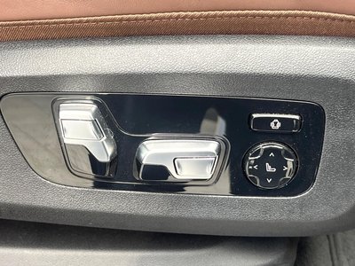 2021 BMW X7 thumbnail 77