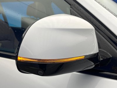 2021 BMW X7 thumbnail 32