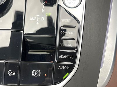 2021 BMW X7 thumbnail 68