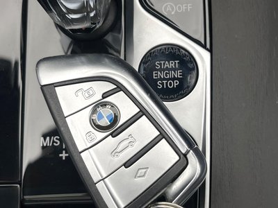2021 BMW X7 thumbnail 64
