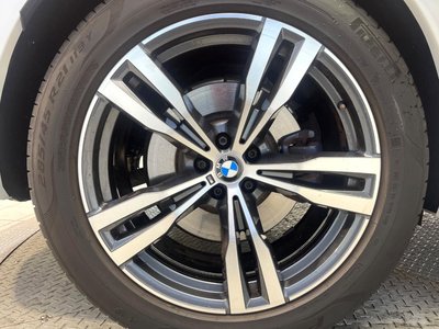 2021 BMW X7 thumbnail 36