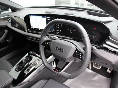 صورة 24 لـ 2025 AUDI A5 AVANT