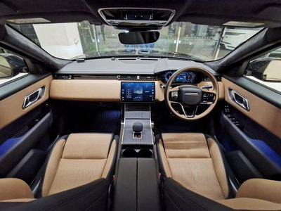 2026 LAND Rover RANGE ROVER VELAR photo 4