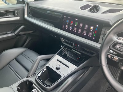 2024 Porsche CAYENNE thumbnail 39