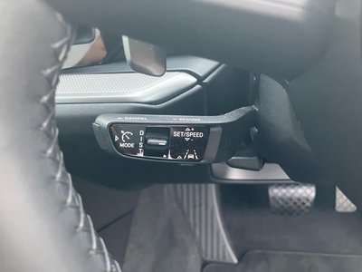2024 Porsche CAYENNE thumbnail 32