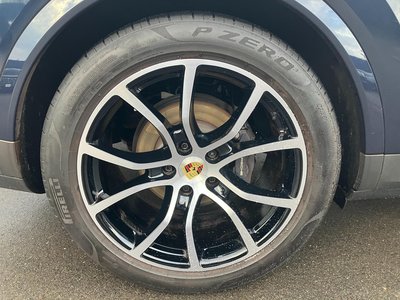 2024 Porsche CAYENNE thumbnail 69