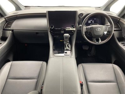 2025 Toyota ALPHARD — фото 3