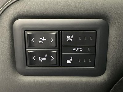 2025 Toyota ALPHARD — фото 37