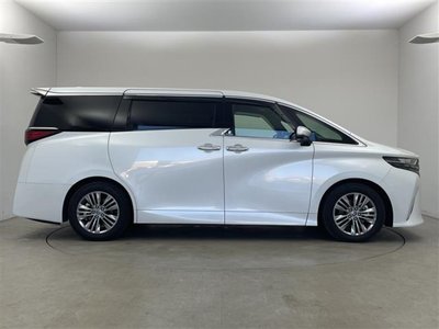 2025 Toyota ALPHARD — фото 21