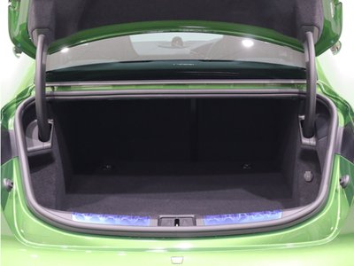 صورة 19 لـ 2021 Porsche TAYCAN