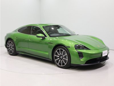 صورة 7 لـ 2021 Porsche TAYCAN