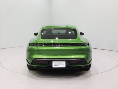 صورة 4 لـ 2021 Porsche TAYCAN