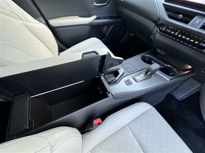 2026 Lexus UX 缩略图 30