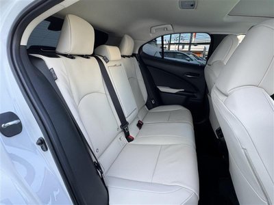 2026 Lexus UX 缩略图 13