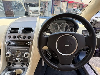 صورة 11 لـ 2010 Aston Martin RAPIDE