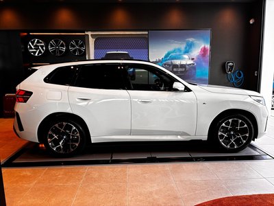 2025 BMW X3 photo 3