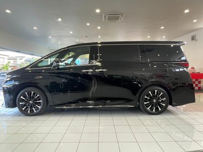 2025 Toyota VELLFIRE — фото 7