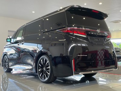 2025 Toyota VELLFIRE — фото 9
