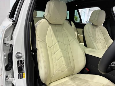 2025 BMW I5 TOURING photo 10
