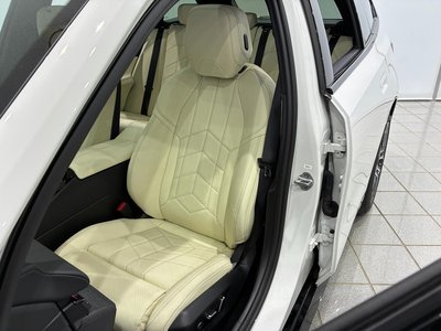 2025 BMW I5 TOURING photo 14