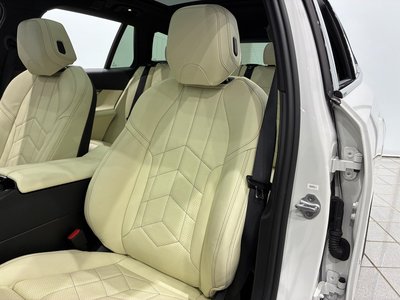 2025 BMW I5 TOURING photo 15