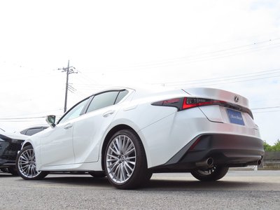 2023 Lexus IS — миниатюра 42