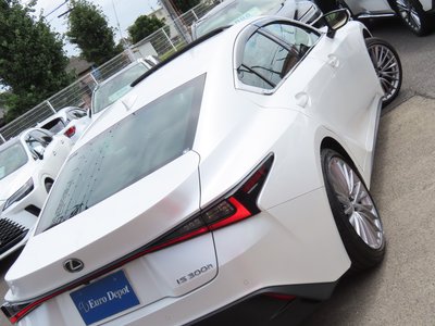 2023 Lexus IS — миниатюра 7