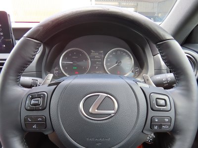 2023 Lexus IS — миниатюра 63
