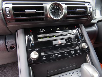 2023 Lexus IS — миниатюра 68