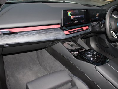 2024 BMW I5 TOURING thumbnail 114
