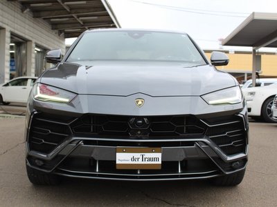 2019 Lamborghini URUS photo 3