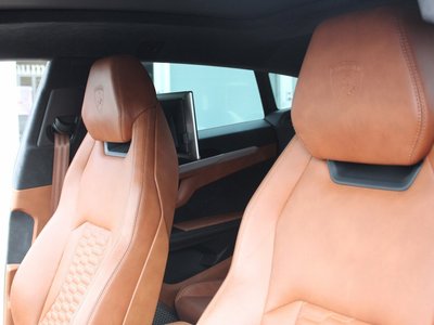 2019 Lamborghini URUS photo 18